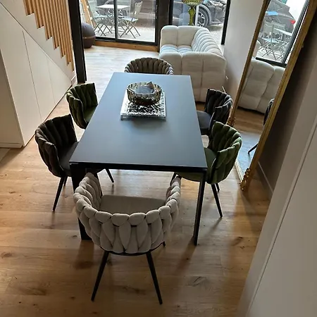 Duplex Terrace Parking Near Palais &